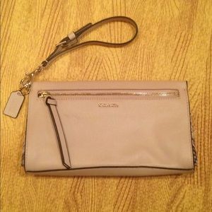 NWOT COACH wristlet